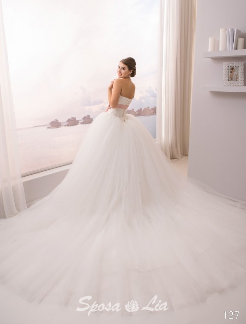 https://www.sposa-lia.com/images/stories/virtuemart/product/127 (3).jpg